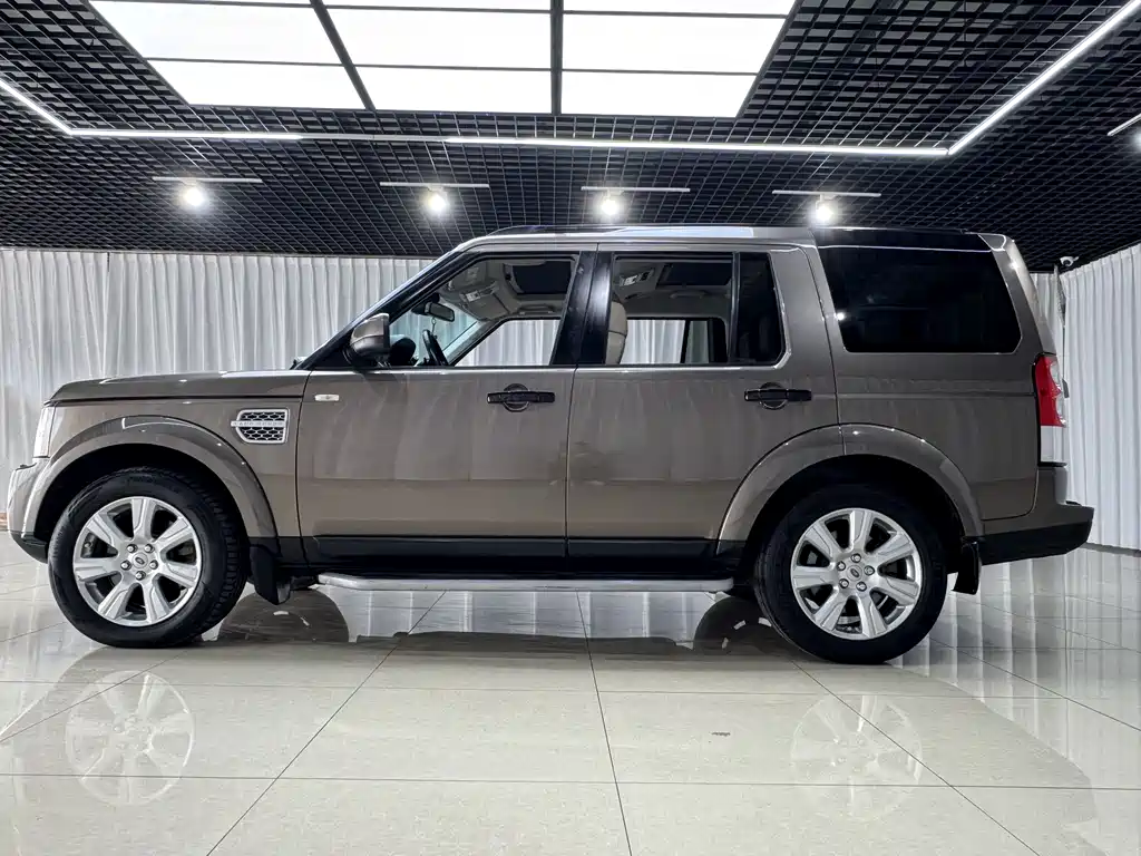 Land Rover Discovery 2013 — фото 7