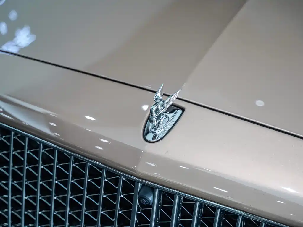Bentley Mulsanne 2018 — фото 18