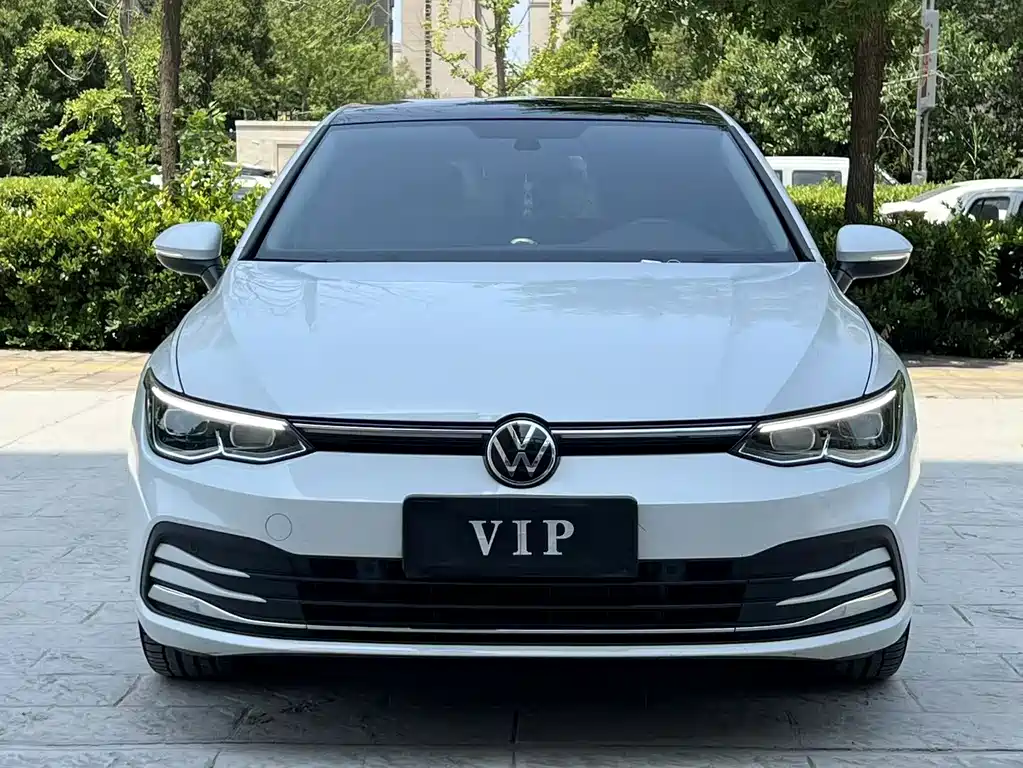 Volkswagen Golf 2023