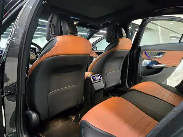 Mercedes-Benz C-Class 2023