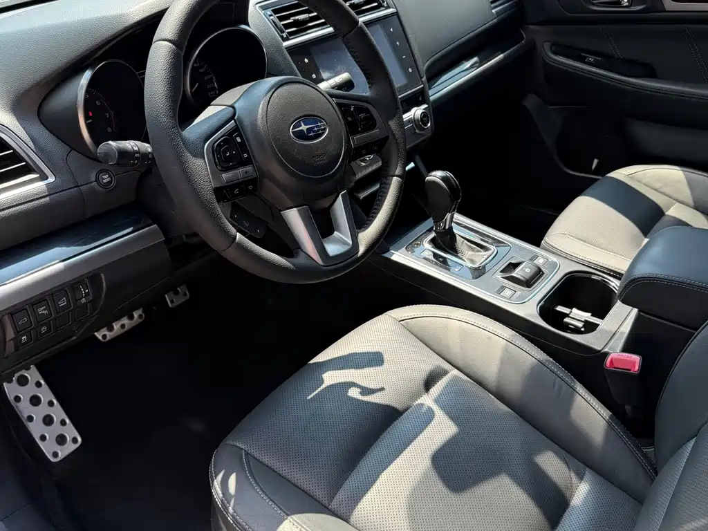 Subaru Outback 2016 — фото 3