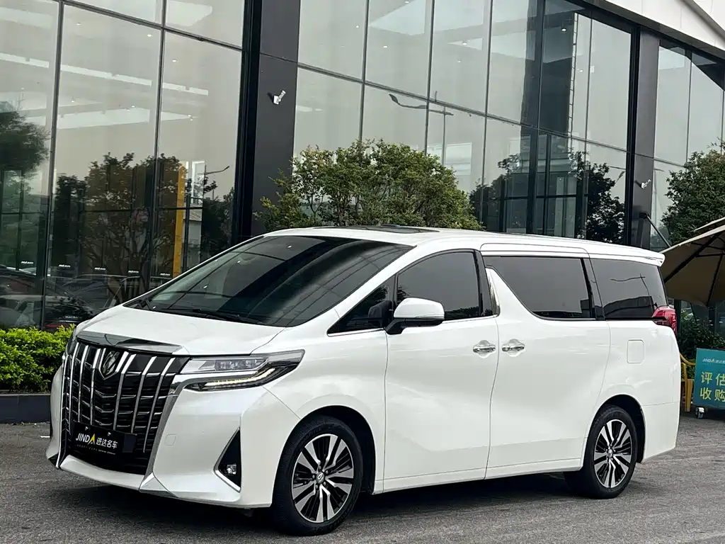 Toyota Alphard 2018 — фото 1