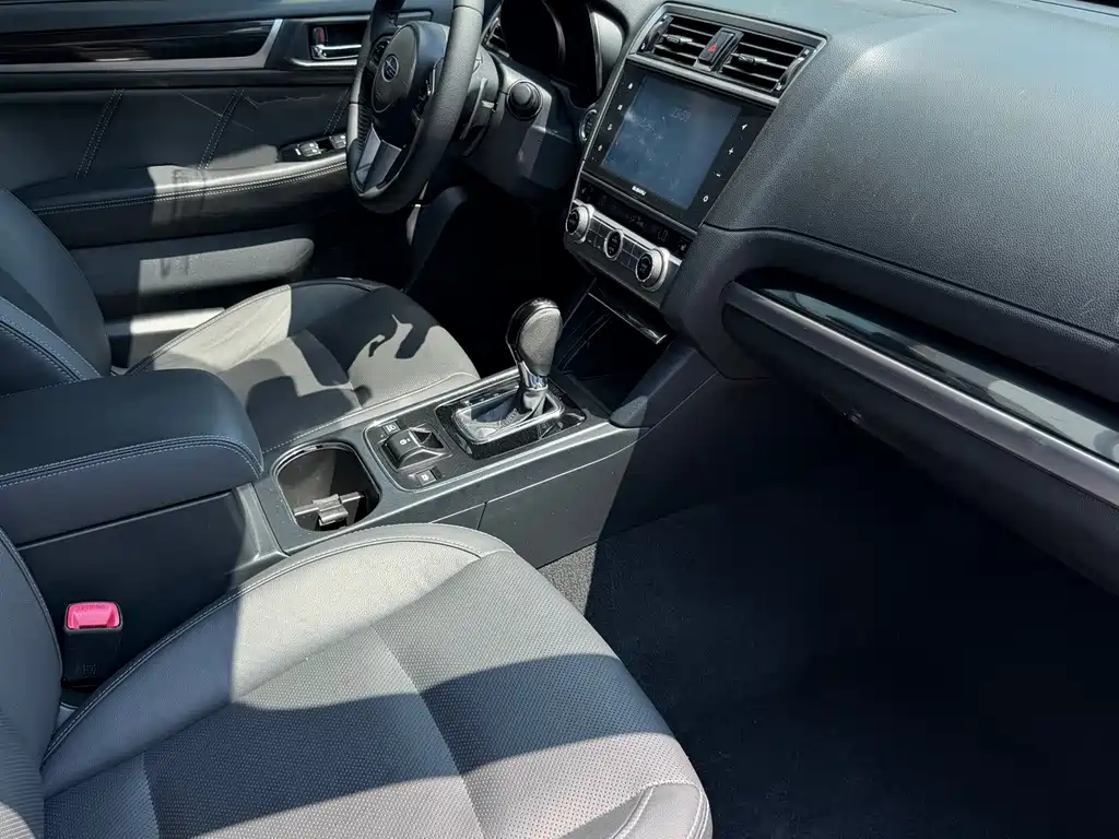 Subaru Outback 2016 — фото 4