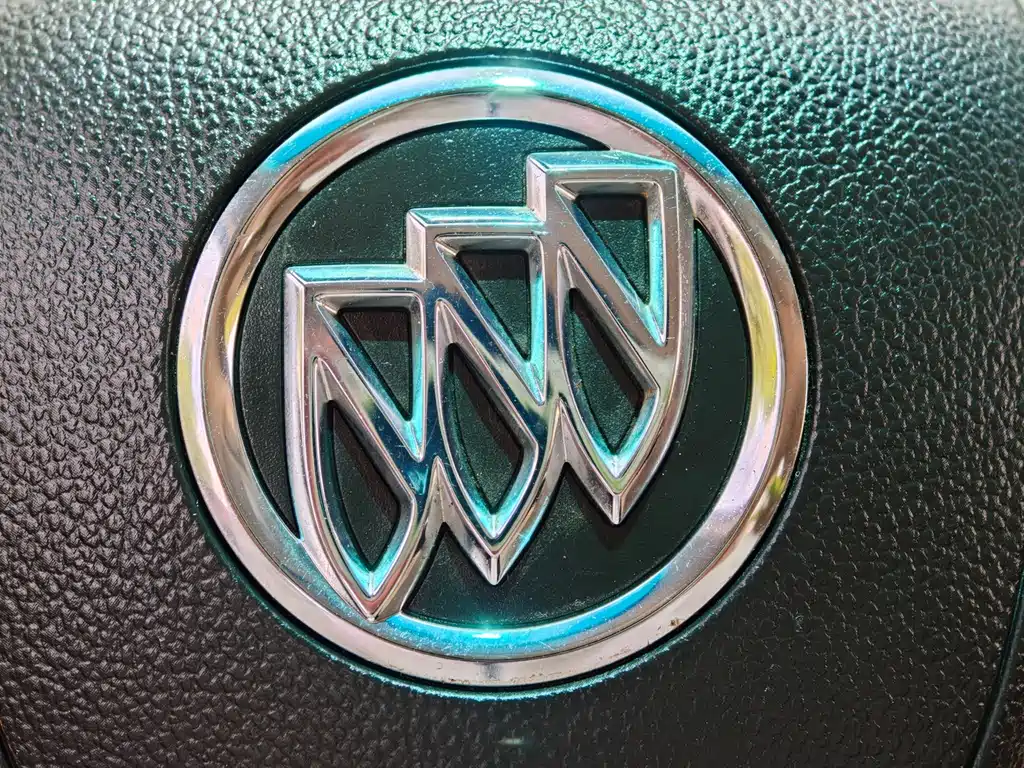 Buick Excelle 2016 — фото 31