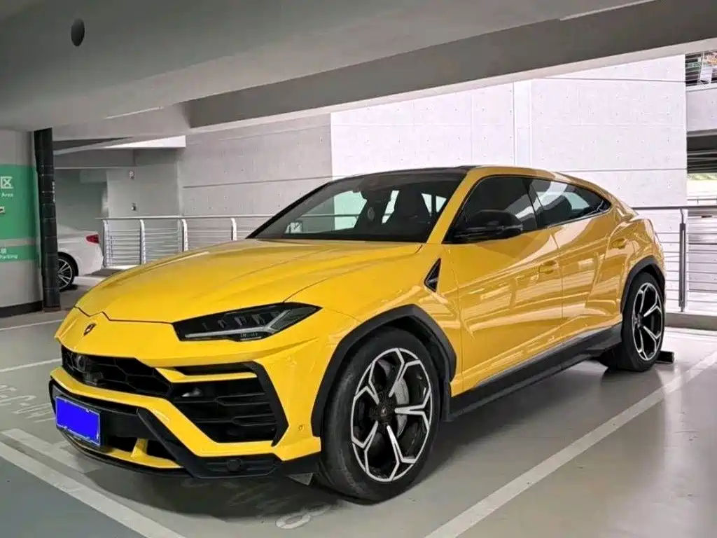 Lamborghini Urus 2020 — фото 1