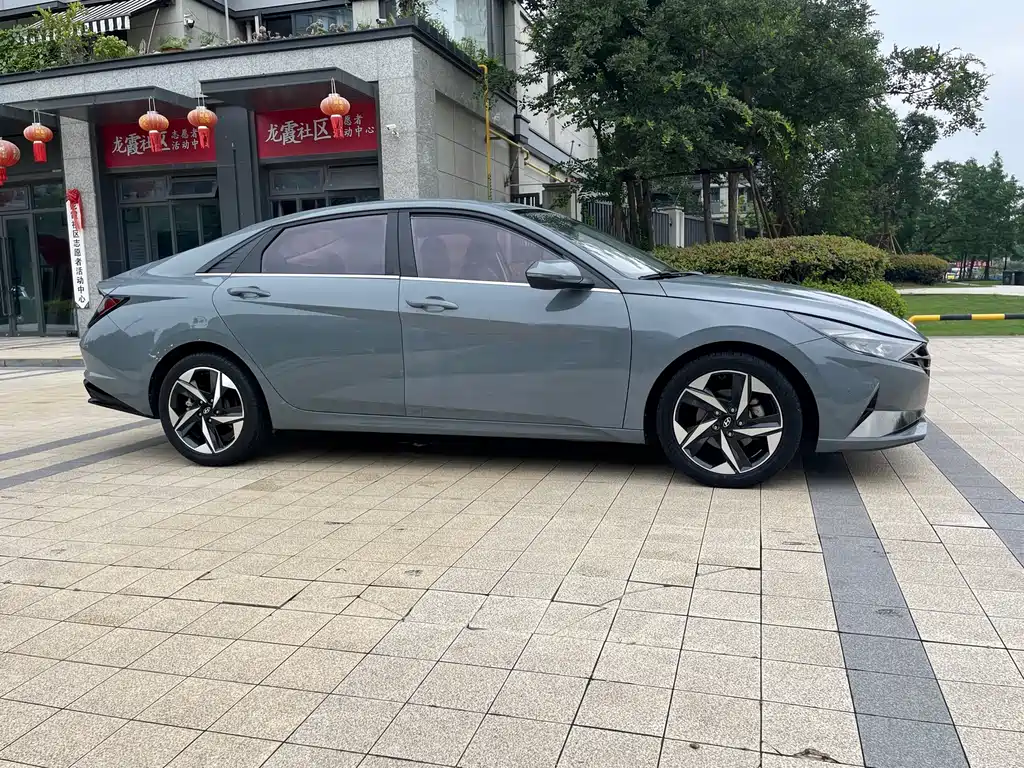 Hyundai Elantra 2020