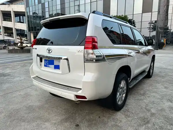 Toyota Prado 2012