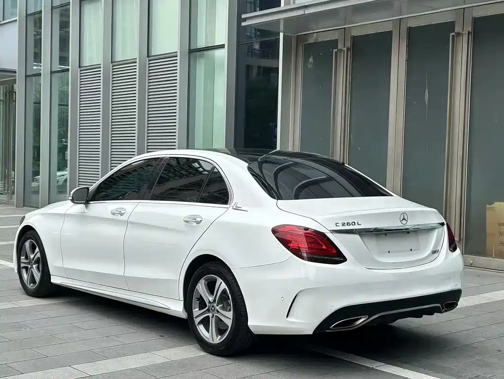 Mercedes-Benz C-Class 2018 — фото 4