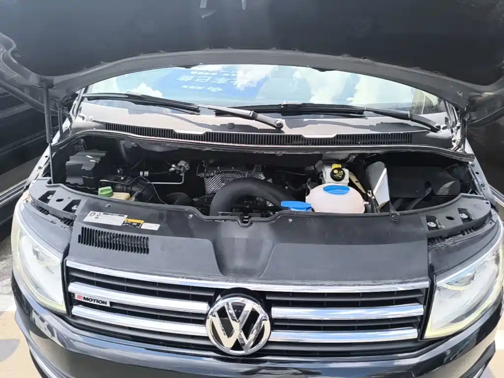 Volkswagen Multivan 2018 — фото 20