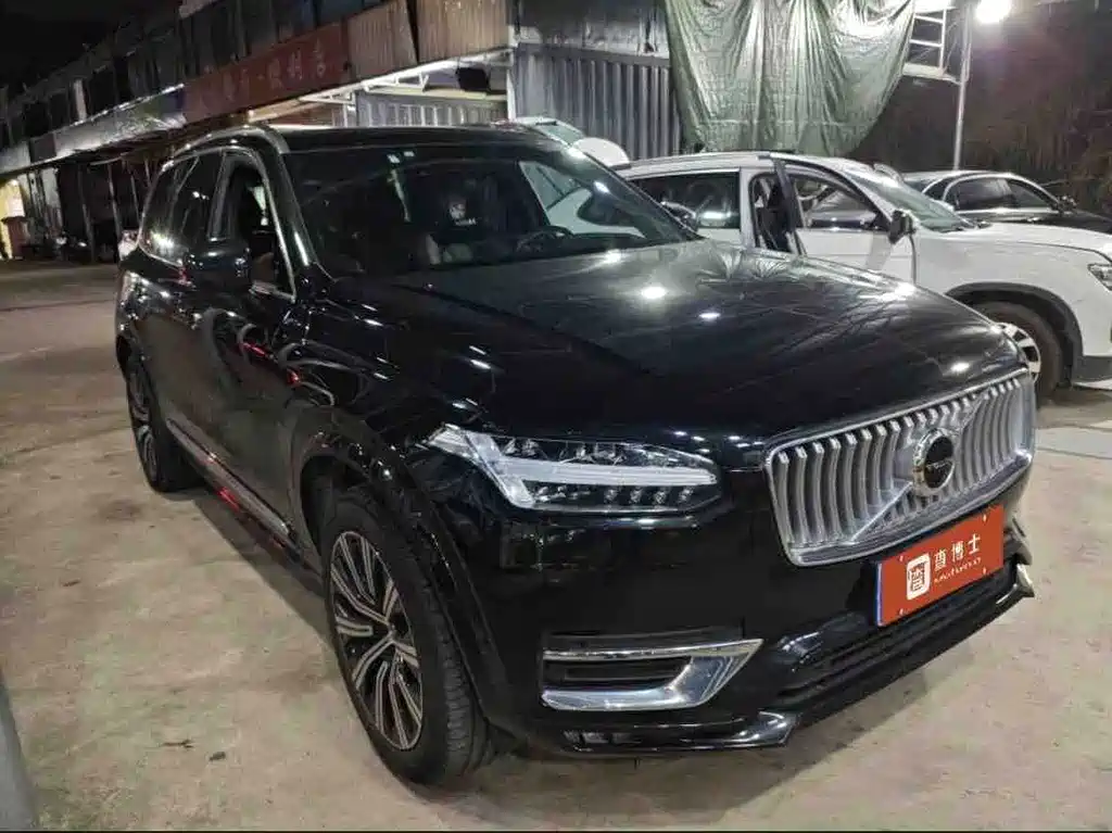 Volvo XC90 2022 — фото 4