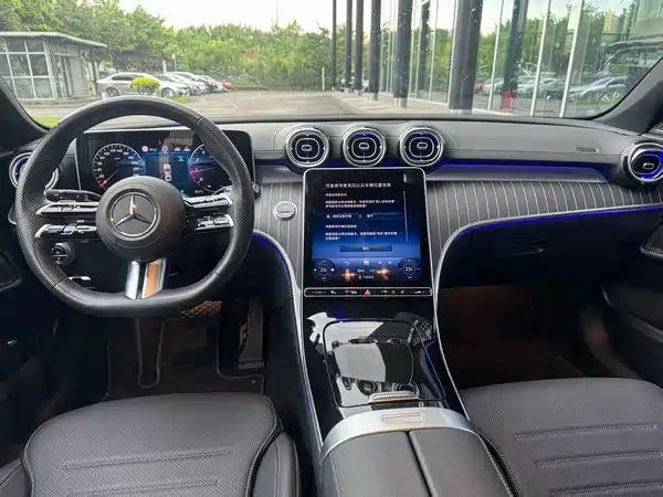 Mercedes-Benz C-Class 2024
