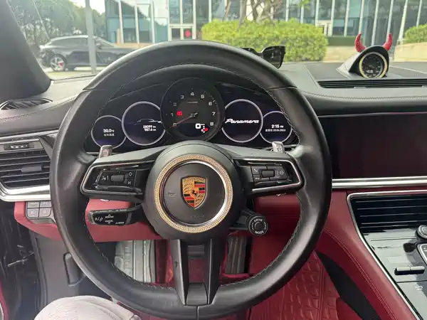 Porsche Panamera 2022