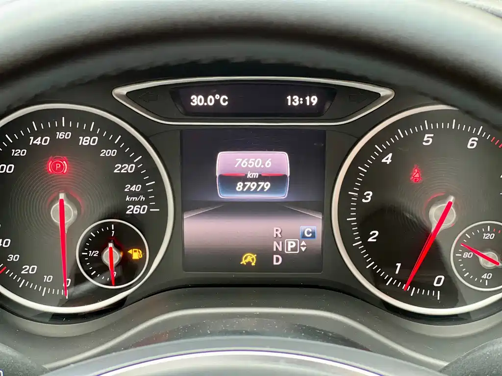 Mercedes-Benz A-Class 2018 — фото 19
