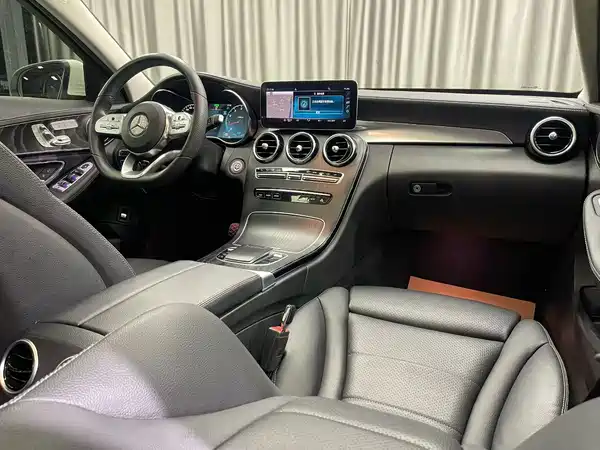 Mercedes-Benz C-Class 2020
