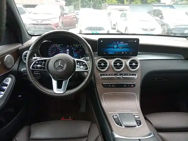 Mercedes-Benz GLC 2022