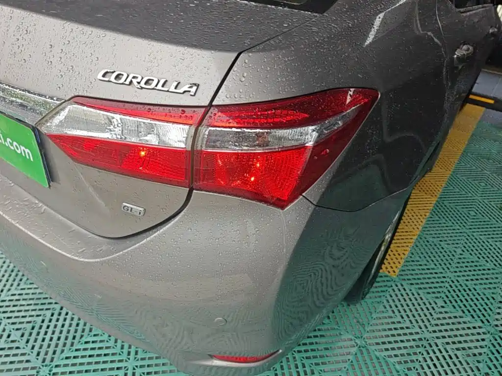 Toyota Corolla 2015 — фото 8