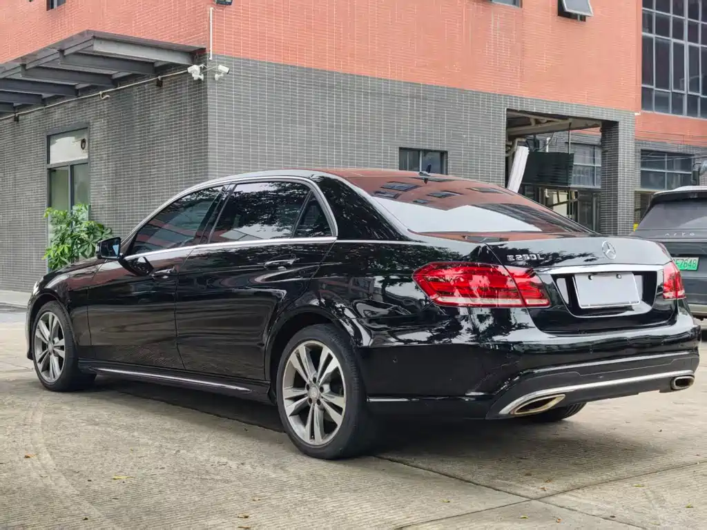 Mercedes-Benz E-Class 2016