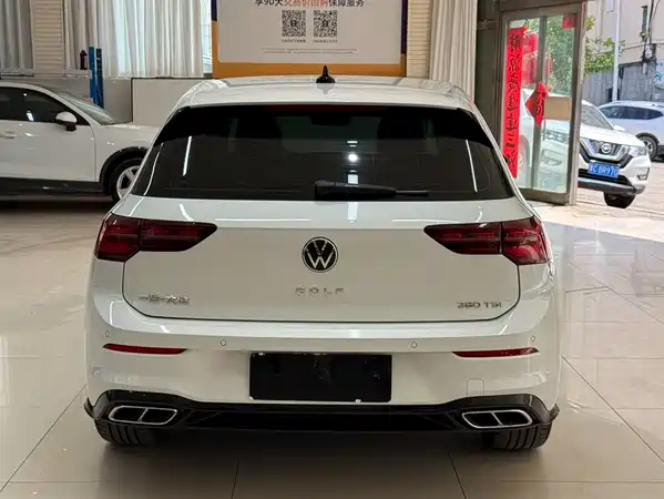 Volkswagen Golf 2023