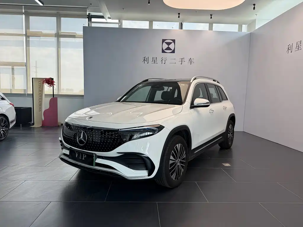 Mercedes-Benz EQB 2025