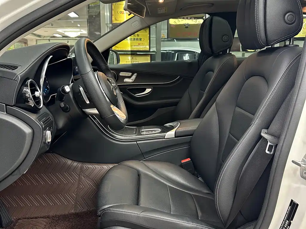 Mercedes-Benz C-Class 2020 — фото 4