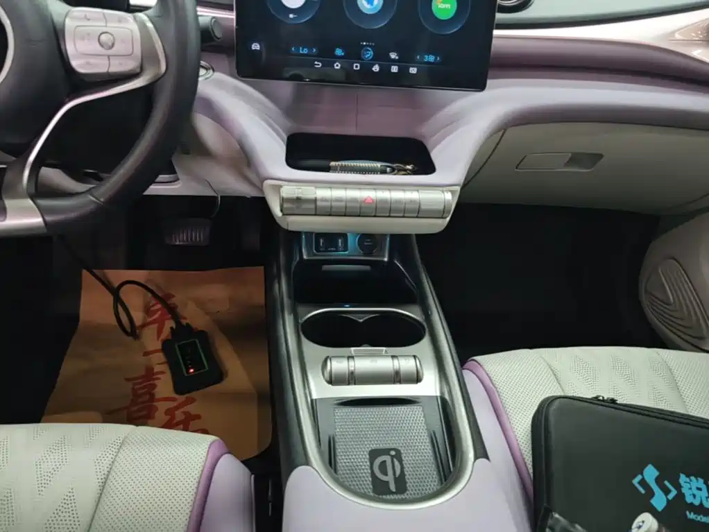 BYD Dolphin 2023 — фото 14