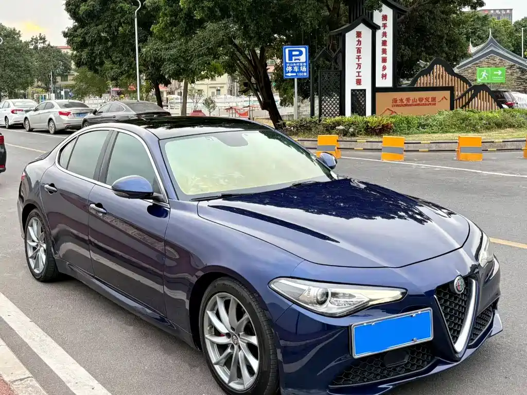 Alfa Romeo Giulia 2019 — фото 4