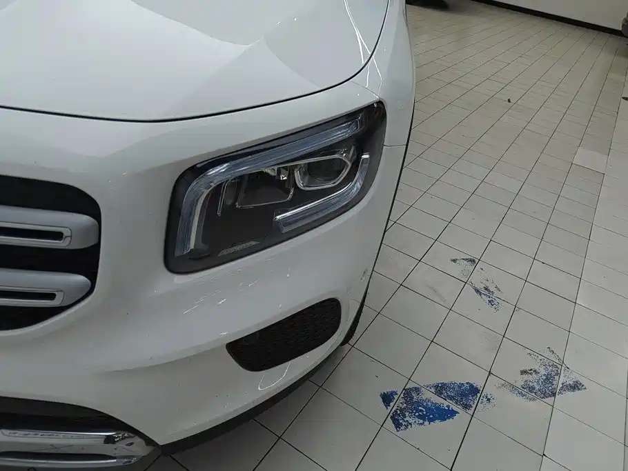 Mercedes-Benz GLB 2021