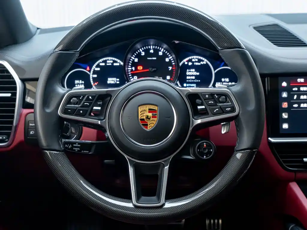 Porsche Cayenne 2023 — фото 14