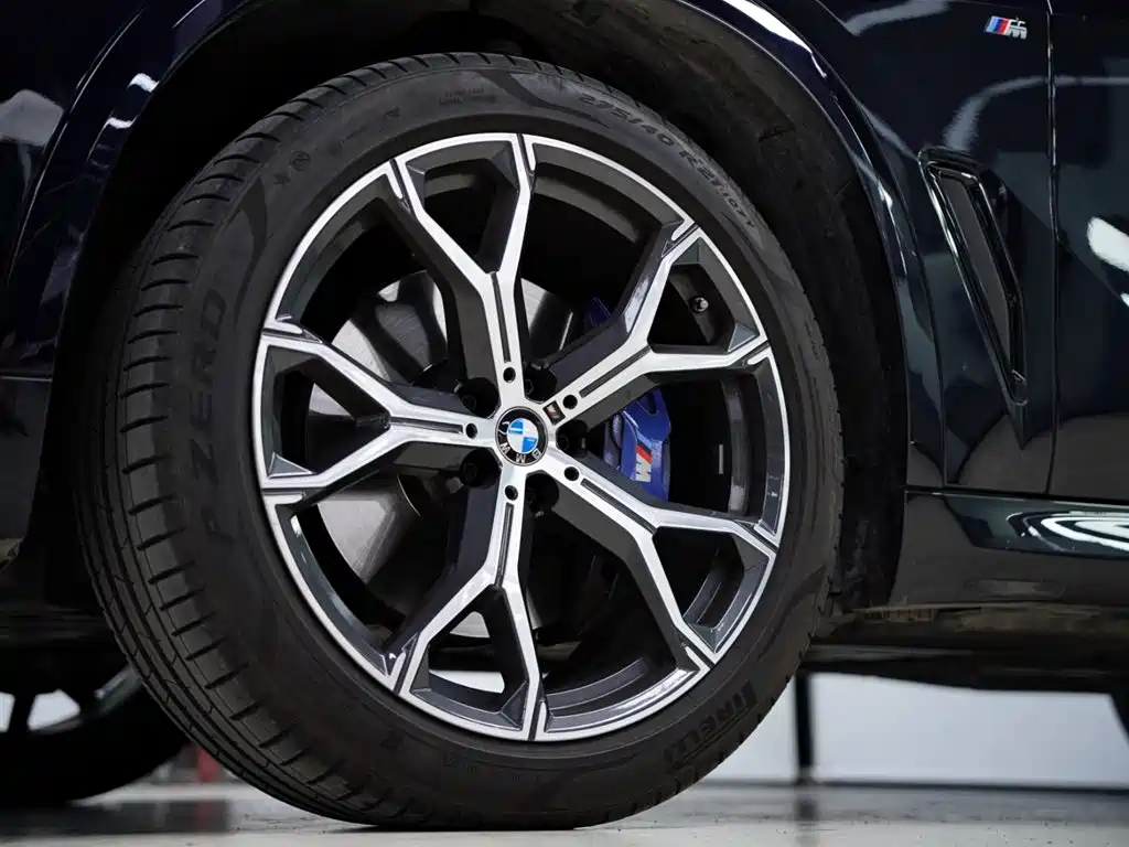 BMW X5 2021 — фото 24