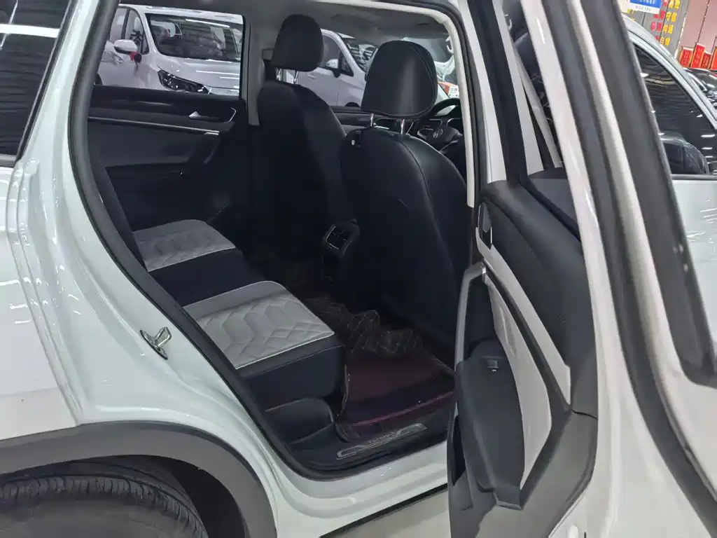 Volkswagen Tayron 2023