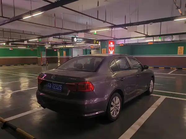 Volkswagen Lavida 2015