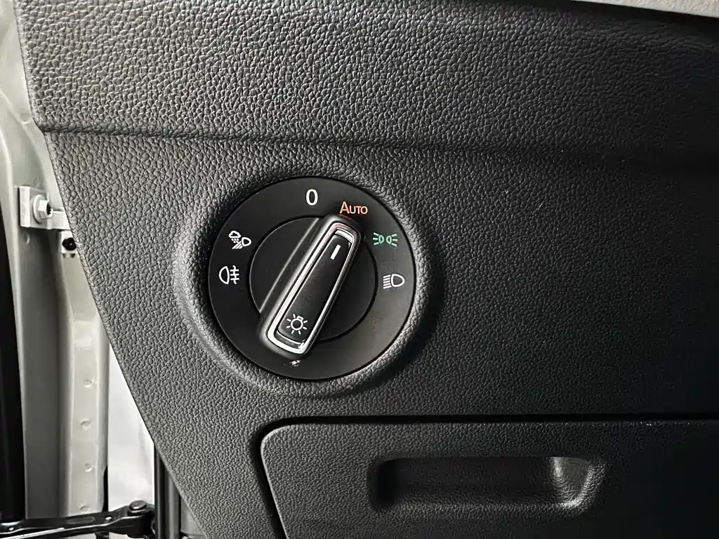 Volkswagen Tiguan L 2023 — фото 19