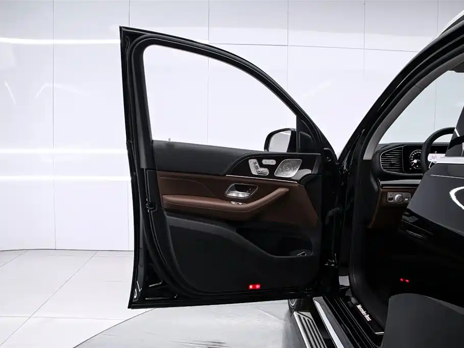 Mercedes-Benz GLE 2023 — фото 11