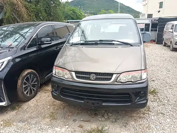 Dongfeng Lingzhi 2015