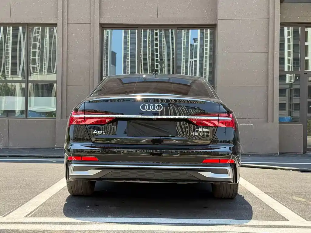 Audi A6L 2024 — фото 8