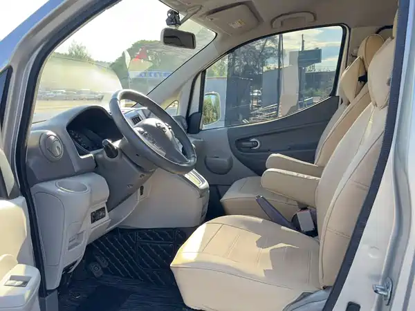 Nissan NV200 2018