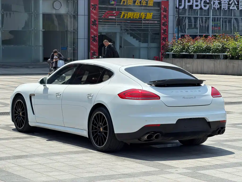 Porsche Panamera 2014 — фото 6