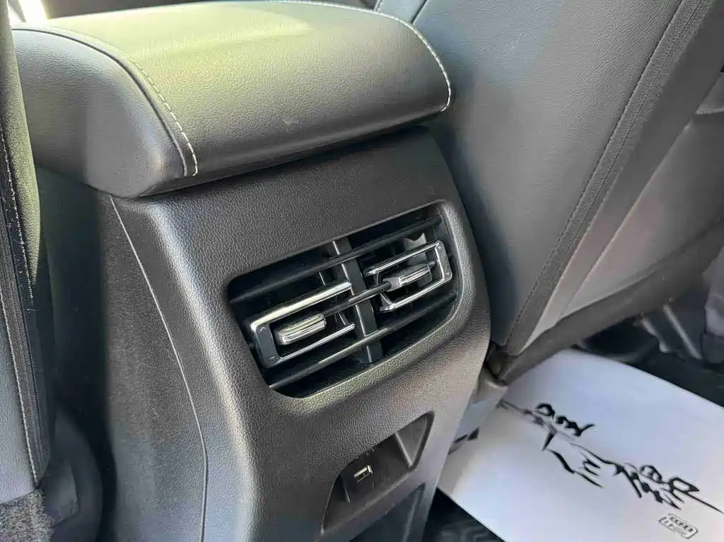 Haval M6 2022 — фото 12