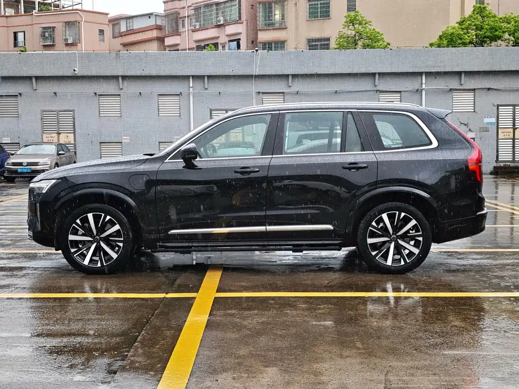 Volvo XC90 PHEV 2025