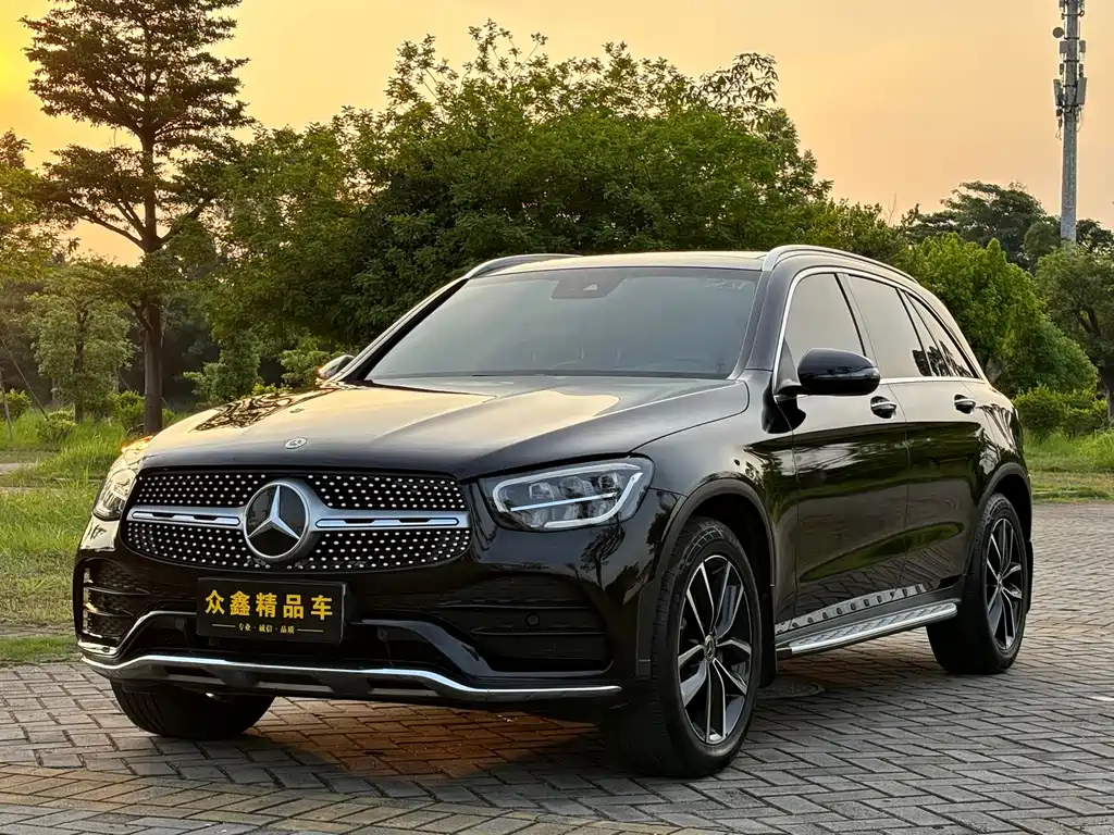 Mercedes-Benz GLC 2021 — фото 1