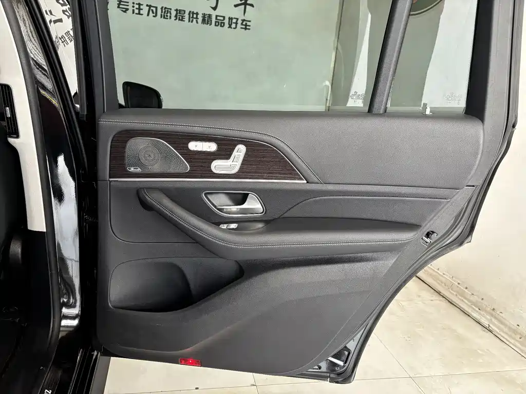Mercedes-Benz GLS 2021 — фото 25
