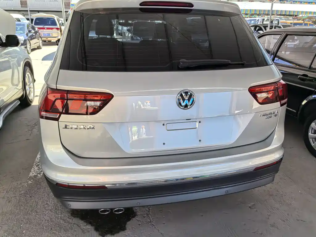 Volkswagen Tiguan L 2018 — фото 5