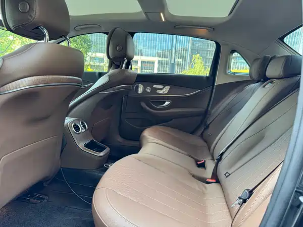 Mercedes-Benz E-Class 2021