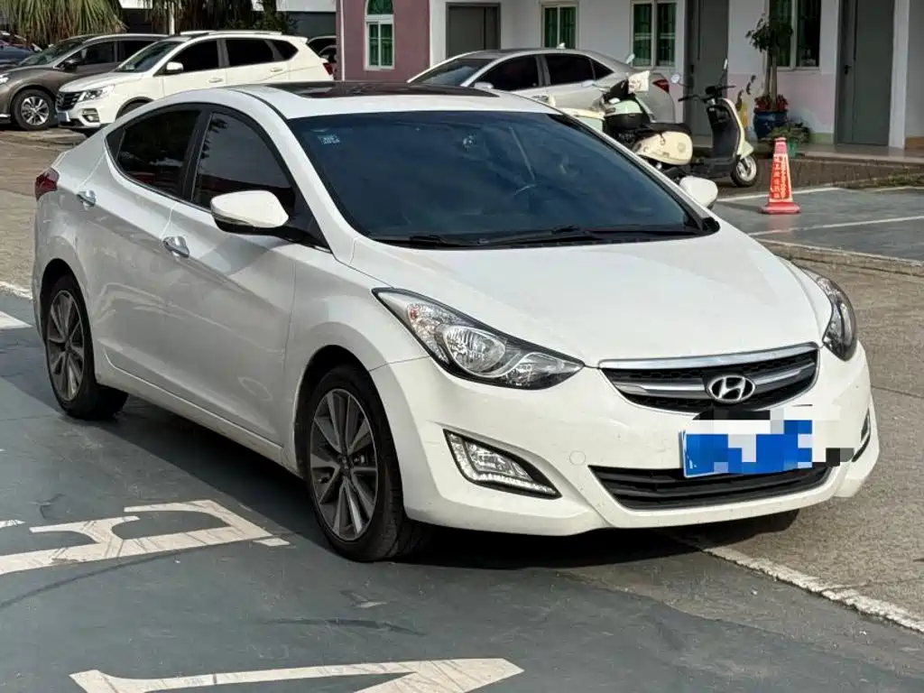Hyundai Elantra 2014