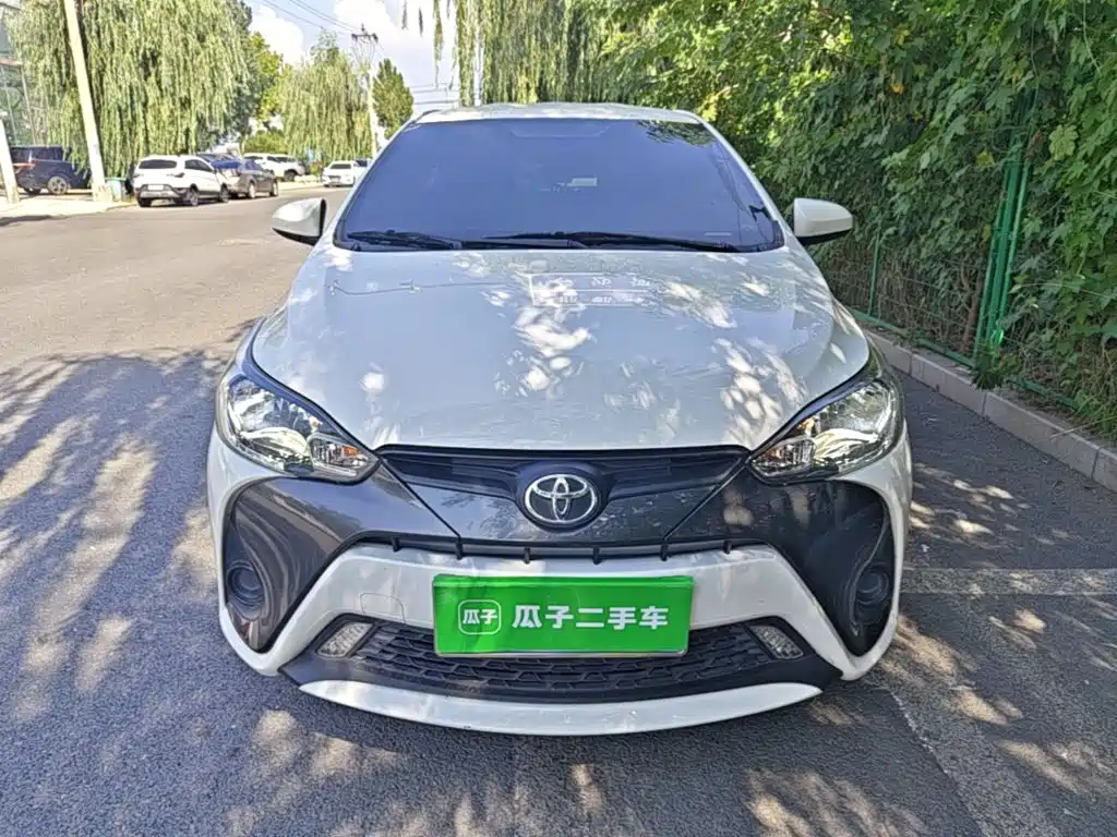 Toyota Yaris L 2022