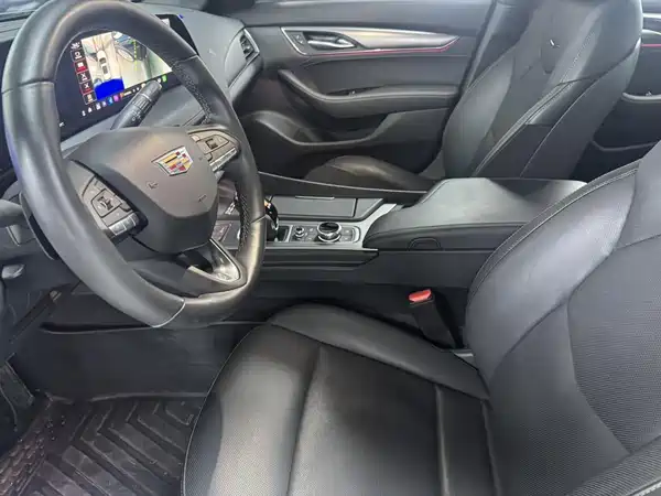 Cadillac CT5 2024