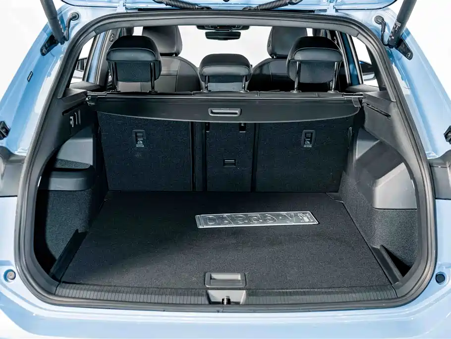 Volkswagen Tiguan L 2024 — фото 25