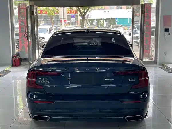 Volvo S60 2020