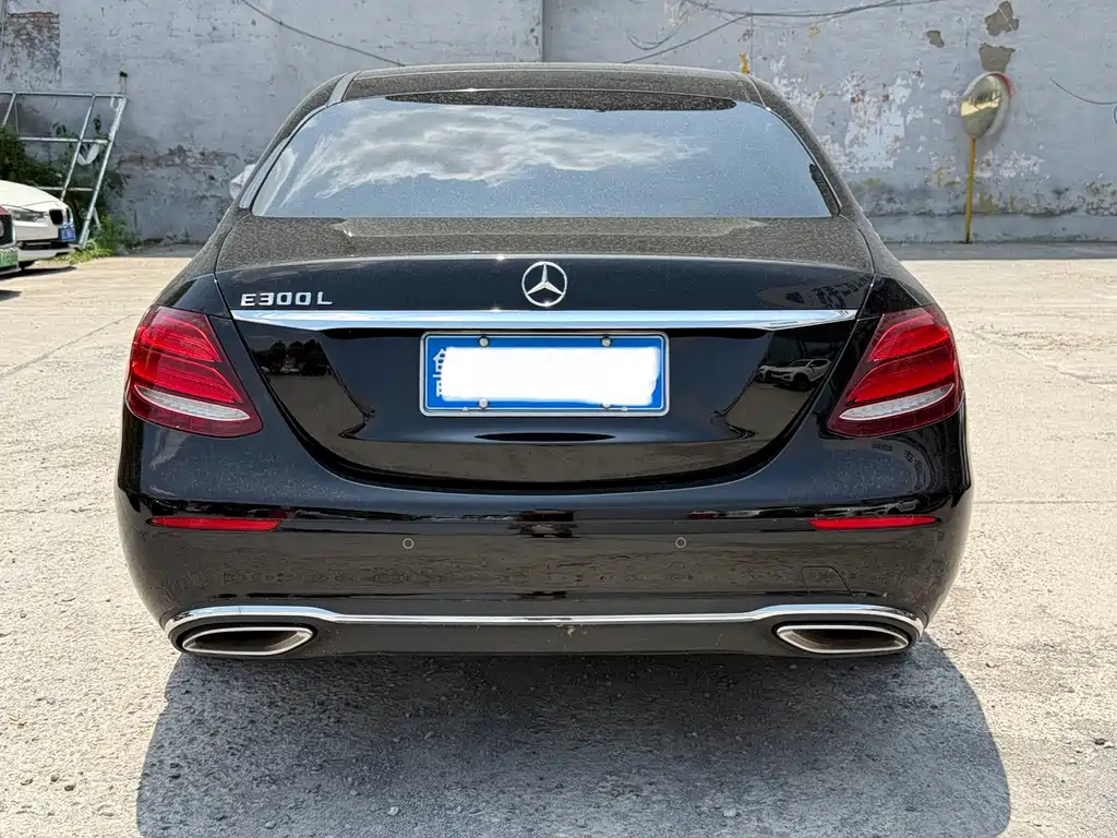 Mercedes-Benz E-Class 2018 — фото 3