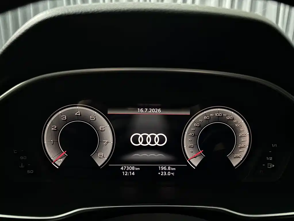 Audi Q3 2022 — фото 13